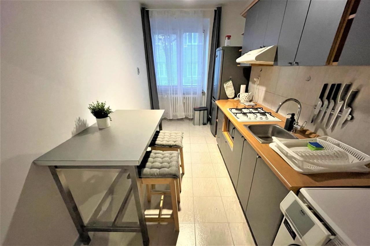 Apartment Helen - Old Town, Ac Bratislava Exterior photo
